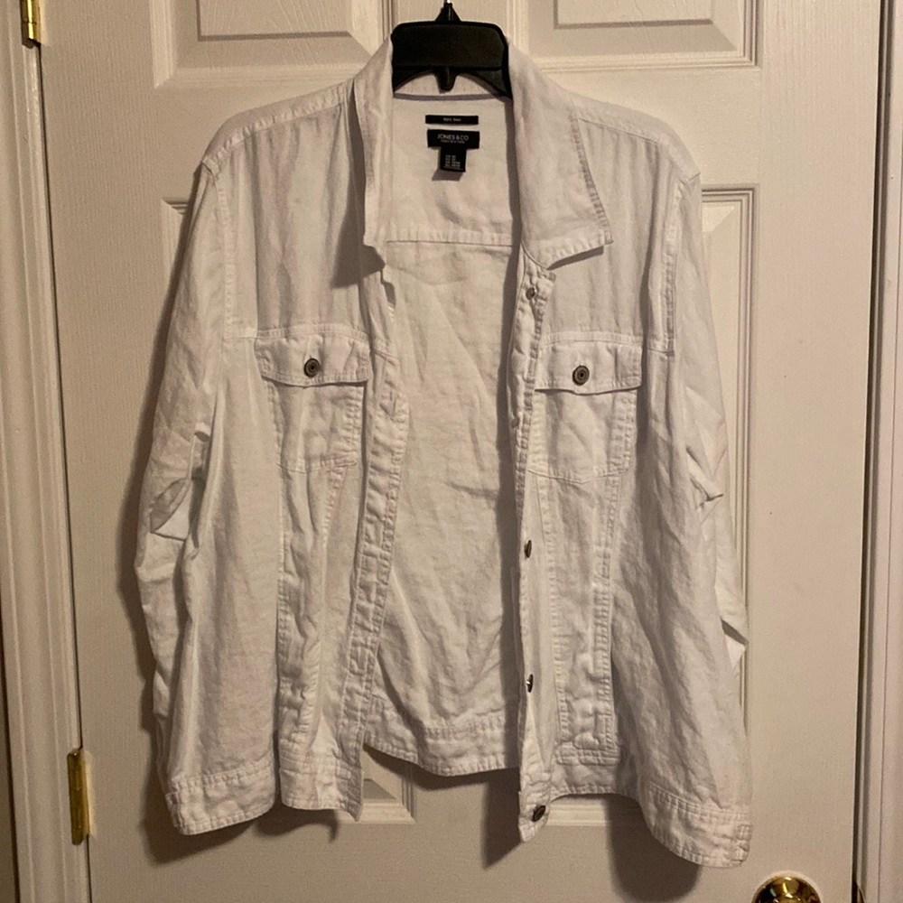 Jones New York Plus Size Linen White “Denim” Jacket with Pockets